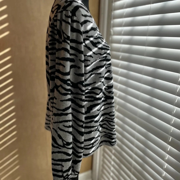 Social Standard by Sanctuary Women's Julia Brushed Knit Puff Sleeve Top.  Size:M - Picture 8 of 12